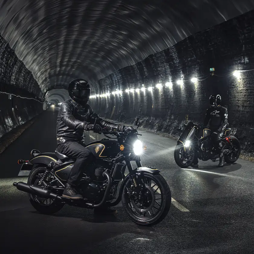 限定モデル「ロイヤルエンフィールド SHOTGUN 650 × ラフ・クラフツ・モーターサイクルズ」
